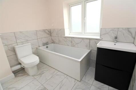 Bathroom.JPG
