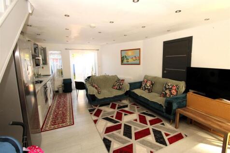 Lounge1.JPG