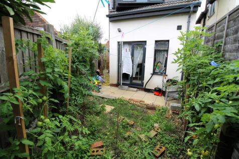 Garden1.JPG