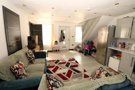 Lounge2.JPG