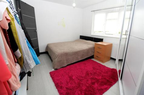 Bed 1(1).JPG