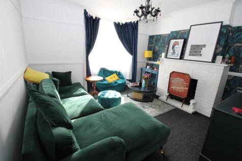 Lounge.JPG