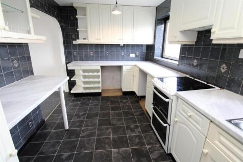 Kitchen1.JPG