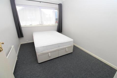 Bed 2.JPG