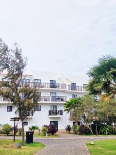 Apartment building