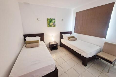 Twin bedroom