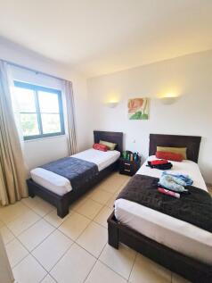 Twin bedroom