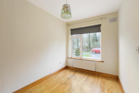 Bedroom 4 / Office