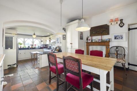 Breakfast Room