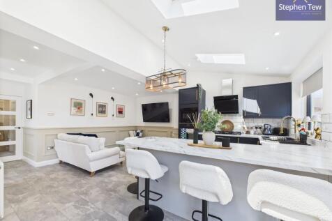 Living / Dining Kitchen