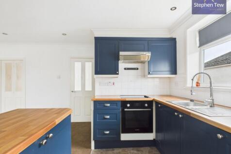 Living Room / Kitchen
