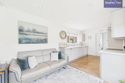 Kitchen/Living Area