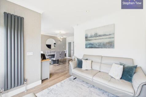 Kitchen/Living Area