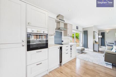 Kitchen/Living Area