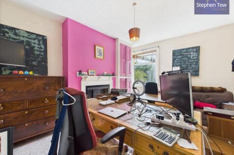 Bedroom 3/Office