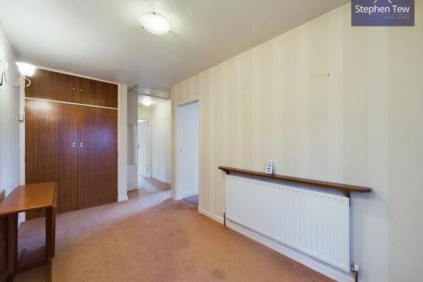 Hall/Dining Area