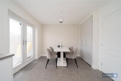 Kitchen/Dining Area