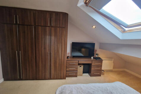 Bed 2.2