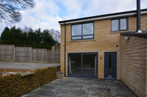 2 Bedroom End Terrace for Rent