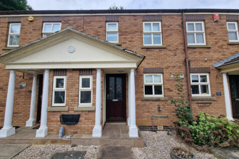 2 Bedroom Mid-Terrace Property