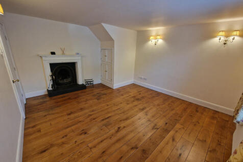 Living/dining room