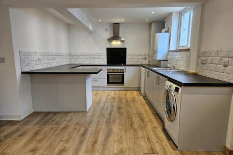 Living dining kitchen