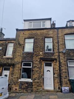 3 Bedroom Terraced for Rent
