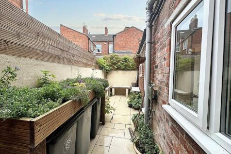 Courtyard Garden