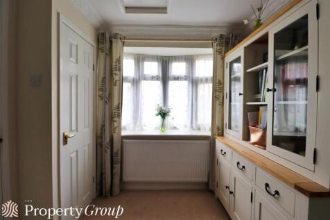 Heywood Close 8 2510 (16).JPG