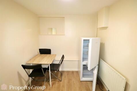 Stoke Green 23 Flat 3 2510 (4).JPG