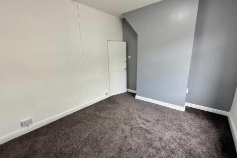 Front bedroom
