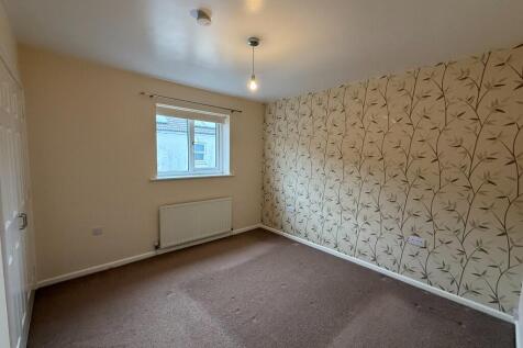 Front bedroom