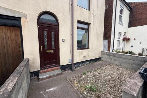 Forecourted front