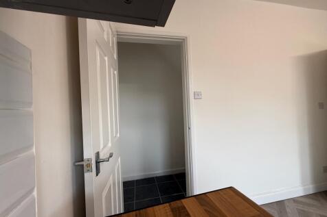 Large kitchen