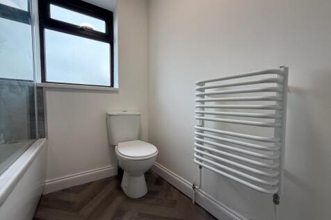 Upstairs bathroom