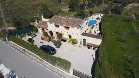 Property Image 1