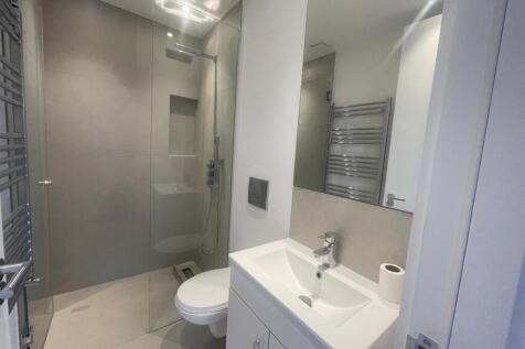 tobin bathroom 2.jpg