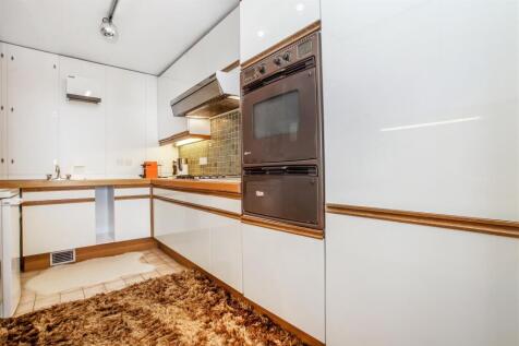 Kitchen.jpg