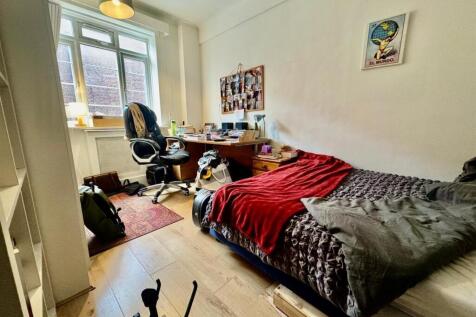 Room 3.1.jpg