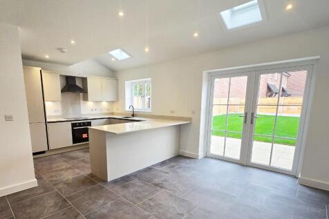 Open-plan Kitchen