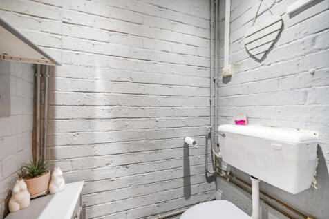 Ground Floor Wc