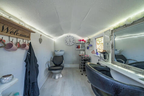 Summerhouse/Salon