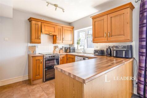 Kitchen (2)