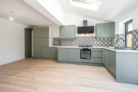 Kitchen Diner 3