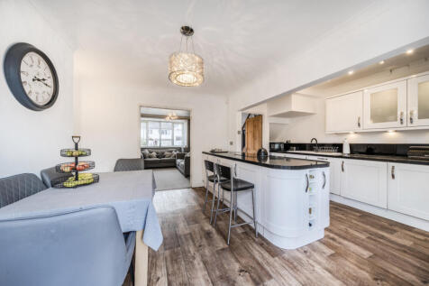 Kitchen Diner 2