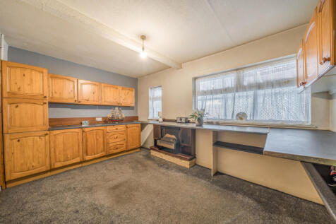 1358383-18-68e7f3...