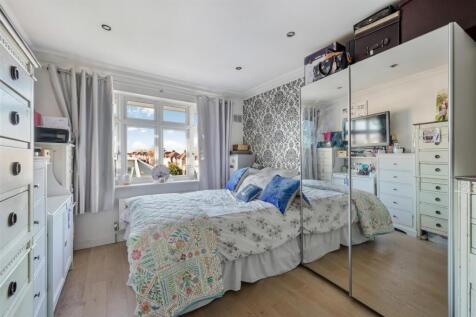 AMBERLEY GARDENS (20 FROM 34)-5.jpg
