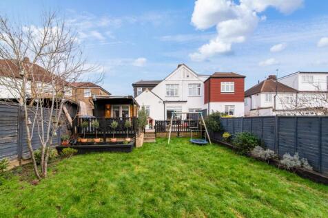 KIRBY CLOSE (20).jpg