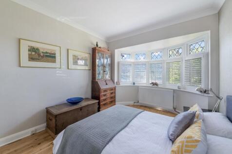 ST CLAIR DRIVE-127.jpg