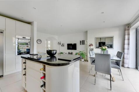 BRIARWOOD ROAD, 37.jpg